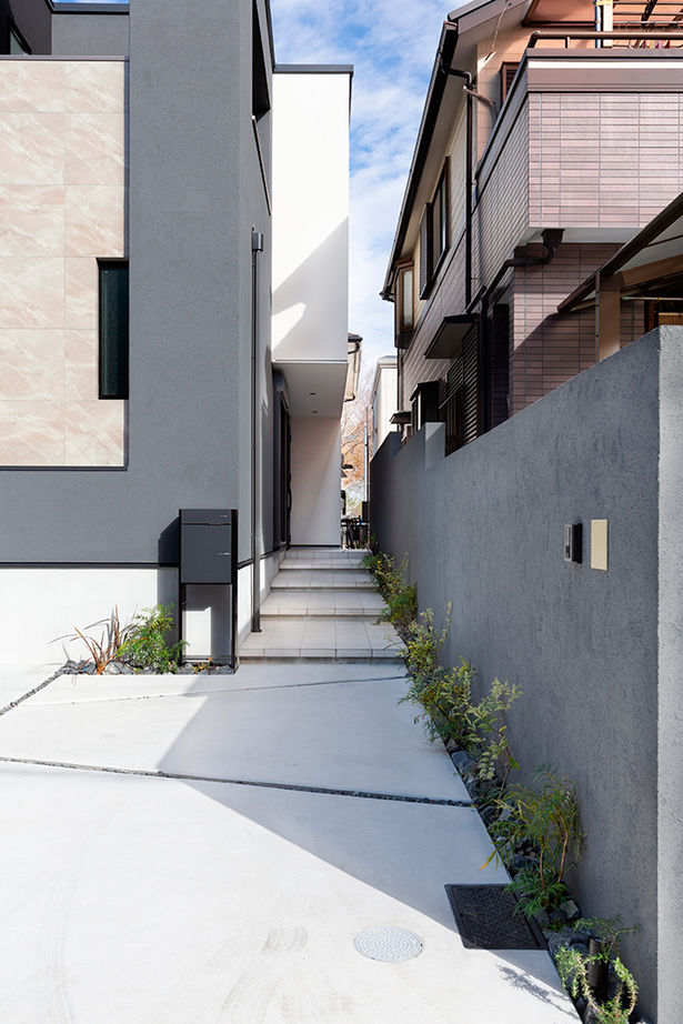 クラシスホーム 【2000万円台/43坪/ホテルライク/間取り図】30帖超LDKと吹抜けの大空間。ラグジュアリーモダンを極めた家の建築実例画像13