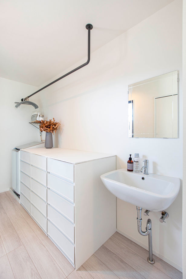 クラシスホーム 【2000万円台/3LDK/41坪/中庭/間取り図】白×グレージュの上質空間。ロの字型で叶えるプライベートな暮らしの建築実例画像13