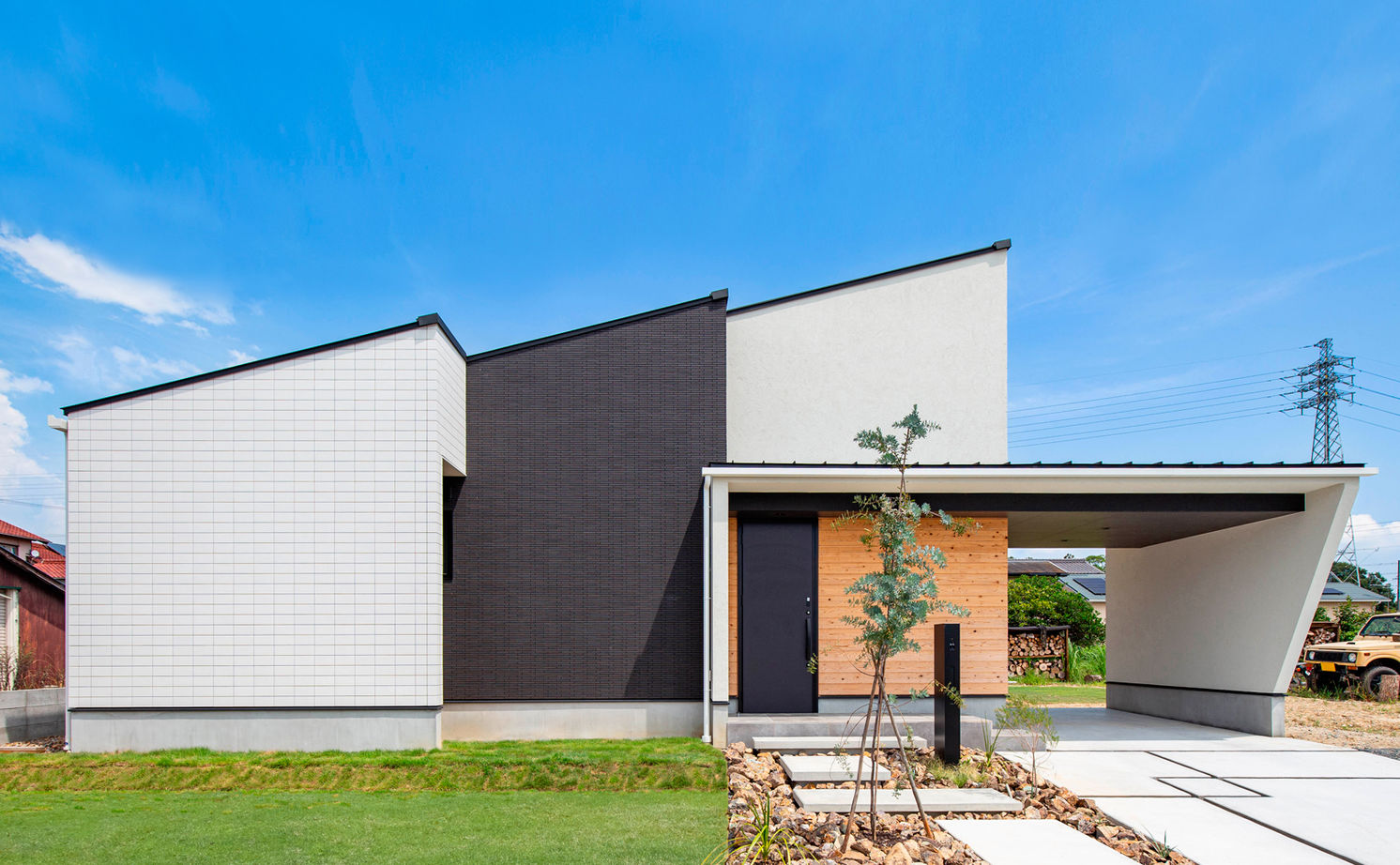 クラシスホーム 【2000万円台/4LDK/平屋/薪ストーブ/リゾート/間取図】勾配天井と大開口で広がりを。非日常を日常にした家の建築実例画像1