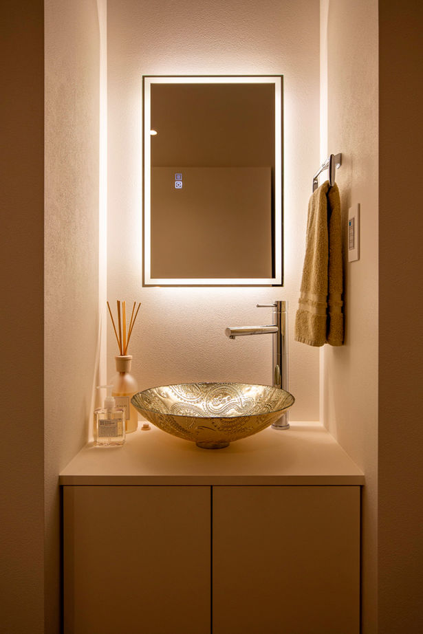 クラシスホーム 【4000万円台/75坪/中庭/ガレージ】白い塗り壁とコの字型。リゾート気分感じる完全オーダーメイドの家の建築実例画像16