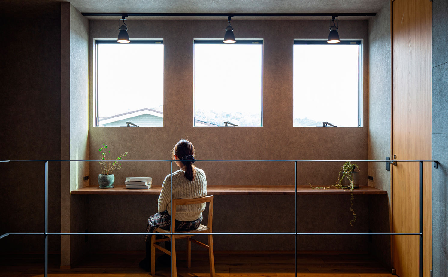 クラシスホーム 【2000万円台/3LDK/中庭/コの字/間取図】外から見えない中庭とホームシアター。素材感豊かに生活を愉しむ家の建築実例画像10