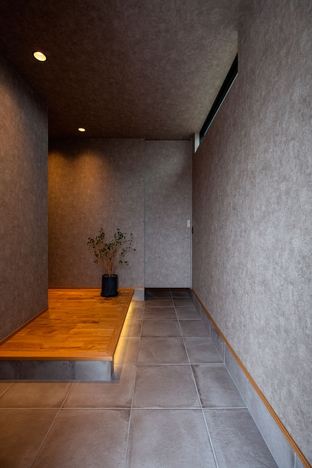 クラシスホーム 【2000万円台/3LDK/中庭/コの字/間取図】外から見えない中庭とホームシアター。素材感豊かに生活を愉しむ家の建築実例画像13