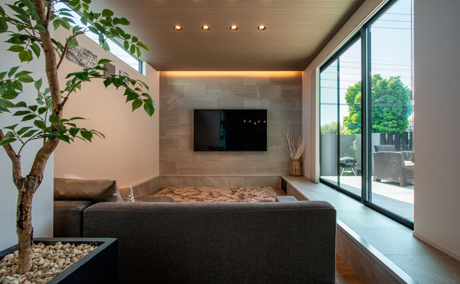 クラシスホーム 【4LDK/49坪/シンプルモダン/中庭/コの字/間取図】大開口でLDKと繋がる中庭。ホテルライクに暮らす上質な家の建築実例画像5