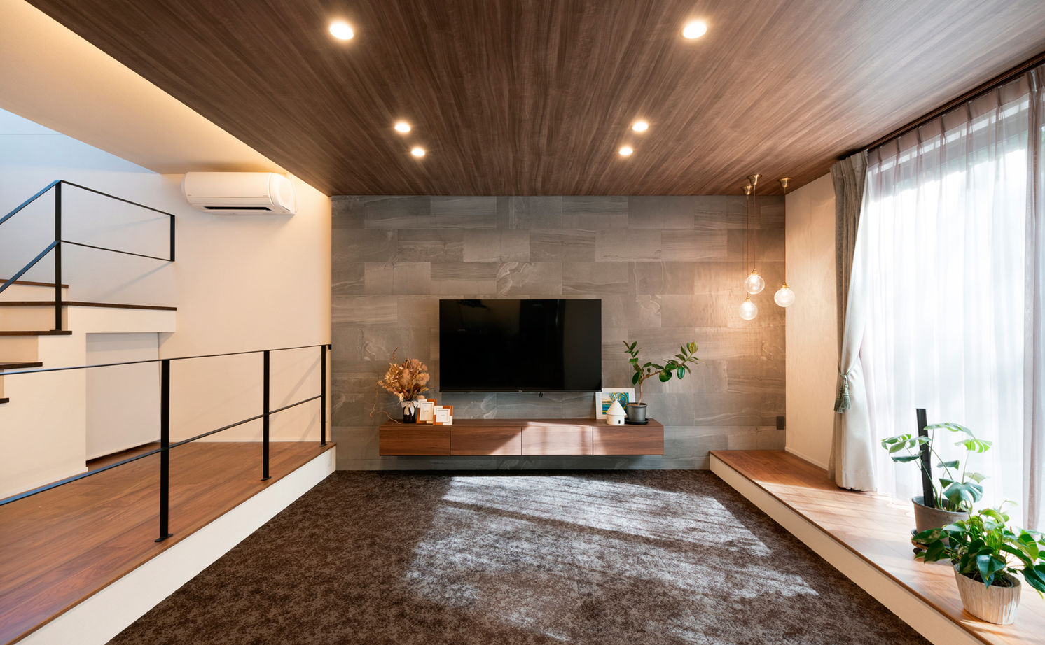 クラシスホーム 【2000万円台/4LDK/リゾートモダン/借景/間取図】竹林の緑を望むLDK。細長い敷地を活かした家事ラクの家の建築実例画像2