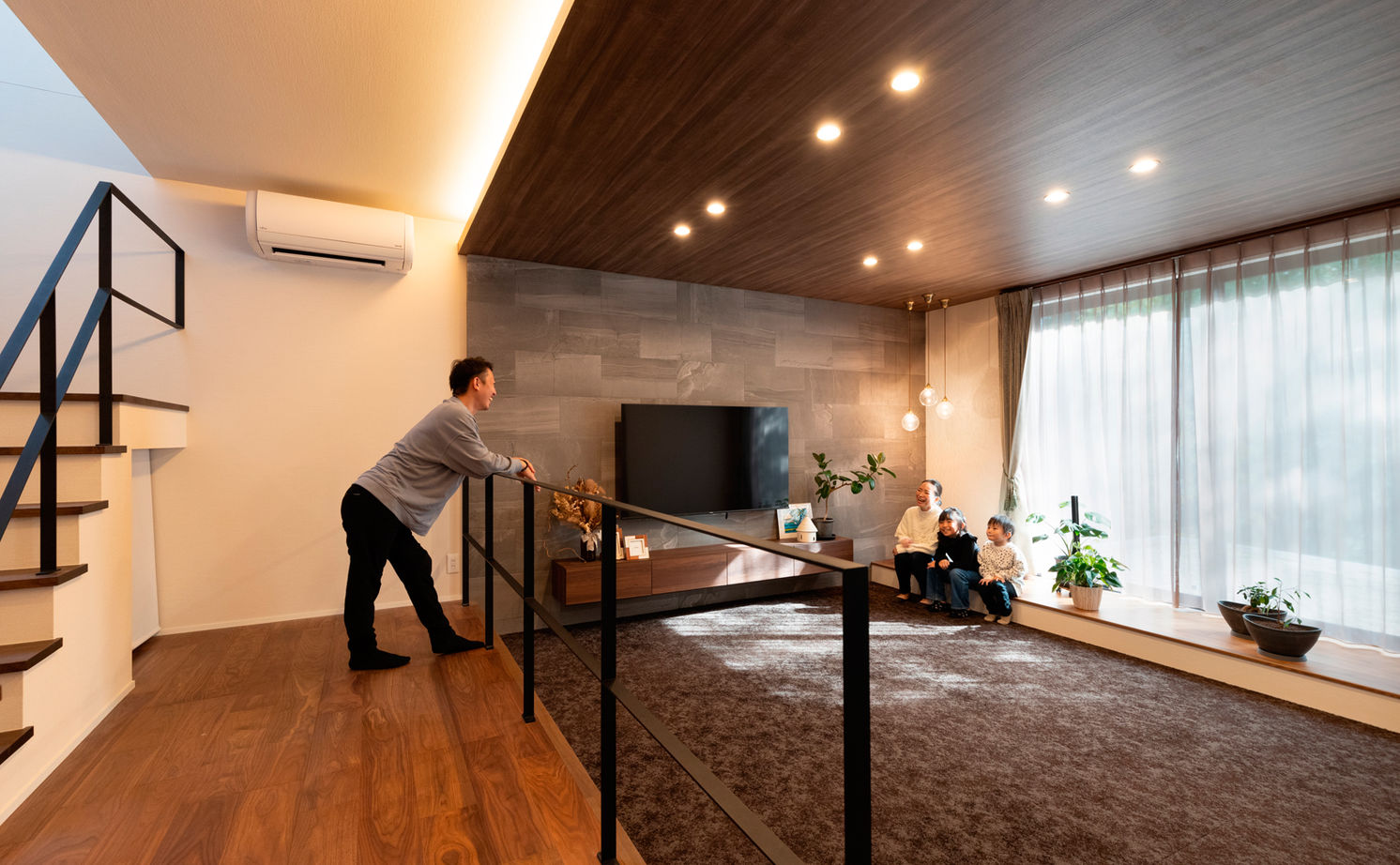 クラシスホーム 【2000万円台/4LDK/リゾートモダン/借景/間取図】竹林の緑を望むLDK。細長い敷地を活かした家事ラクの家の建築実例画像3