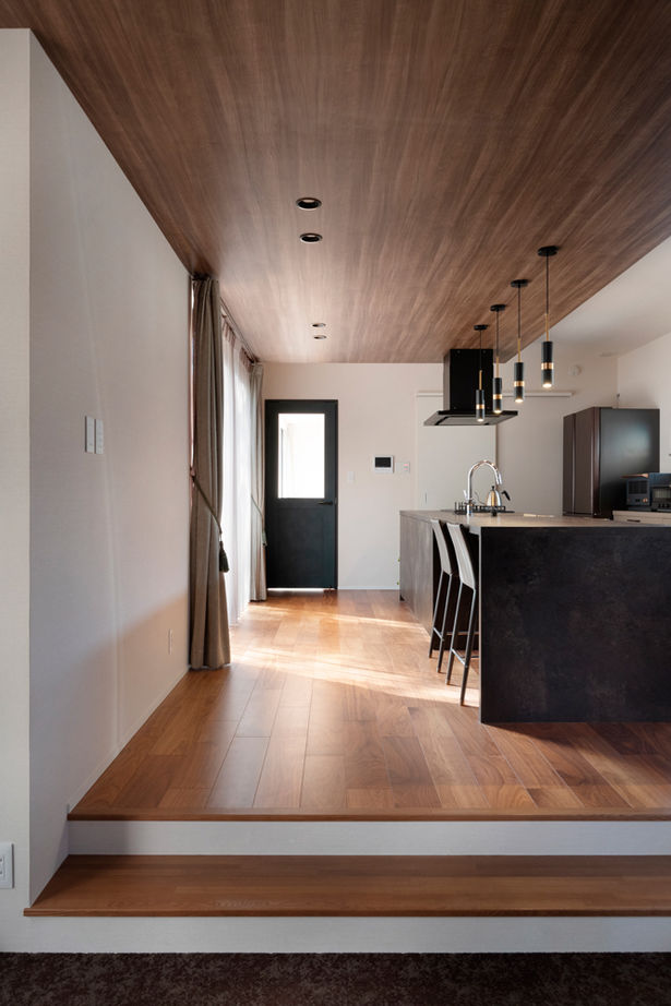 クラシスホーム 【2000万円台/4LDK/リゾートモダン/借景/間取図】竹林の緑を望むLDK。細長い敷地を活かした家事ラクの家の建築実例画像10