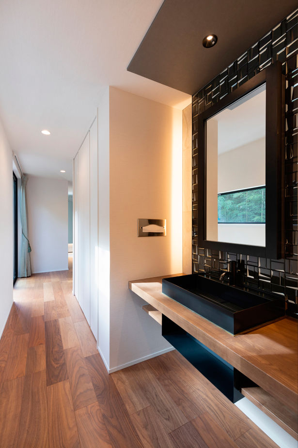 クラシスホーム 【2000万円台/4LDK/リゾートモダン/借景/間取図】竹林の緑を望むLDK。細長い敷地を活かした家事ラクの家の建築実例画像12