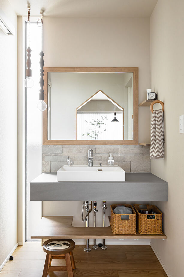 クラシスホーム 【2000万円台/4LDK/グレージュ/カフェスタイル/間取り図】アーチ型ニッチや造作棚が映える。遊び心ある家の建築実例画像6