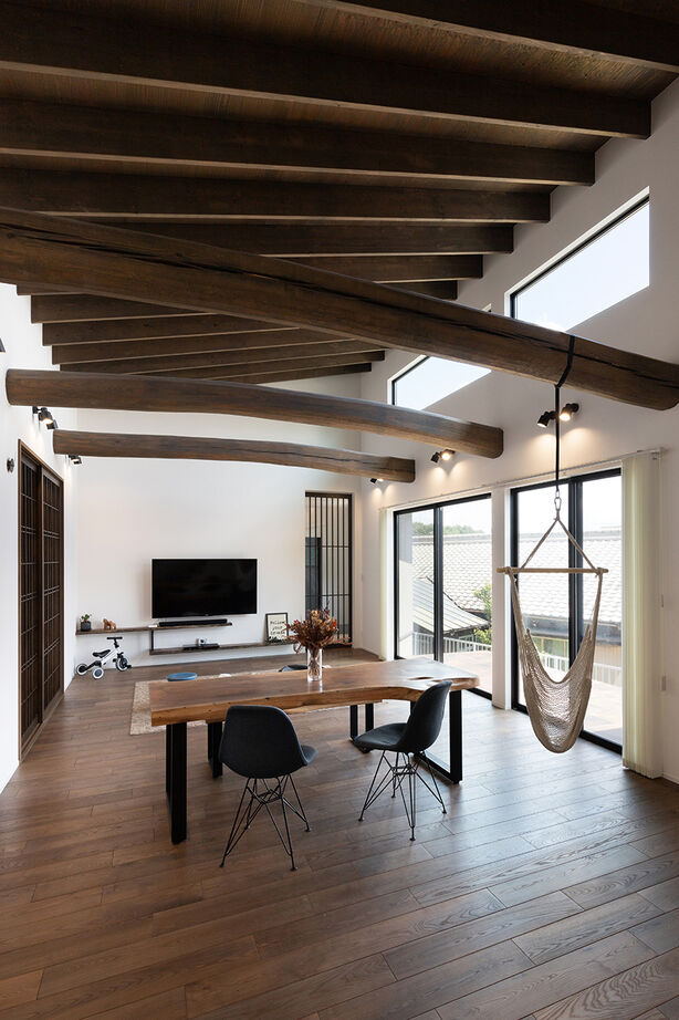 クラシスホーム 【1000万円台/4LDK/平屋/古民家風/間取り図】丸太梁や格子戸が映える。木の温もりに包まれた和モダンな家の建築実例画像10