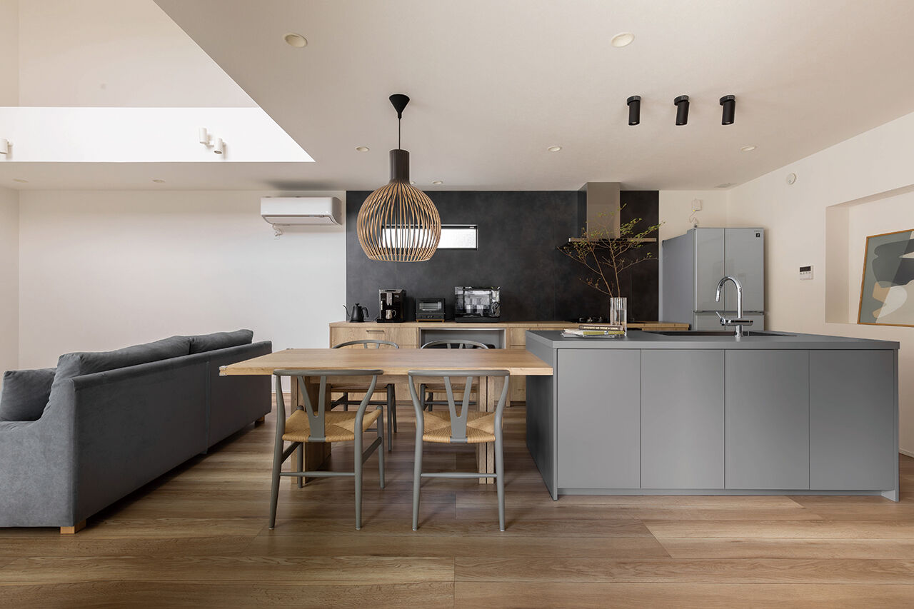 クラシスホーム 【2000万円台/3LDK/吹抜けリビング/畳コーナー/間取り図】リビングに自然光が降り注ぐナチュラルモダンな家の建築実例画像2