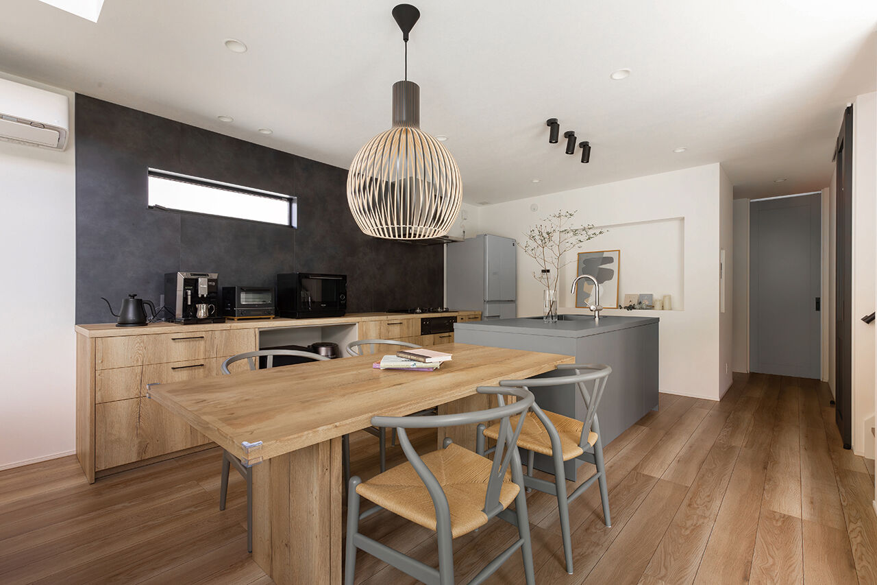 クラシスホーム 【2000万円台/3LDK/吹抜けリビング/畳コーナー/間取り図】リビングに自然光が降り注ぐナチュラルモダンな家の建築実例画像5