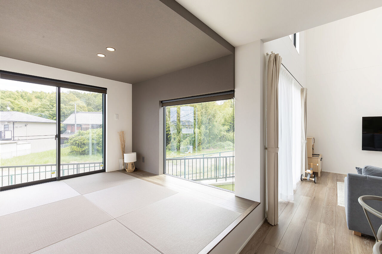 クラシスホーム 【2000万円台/3LDK/吹抜けリビング/畳コーナー/間取り図】リビングに自然光が降り注ぐナチュラルモダンな家の建築実例画像7