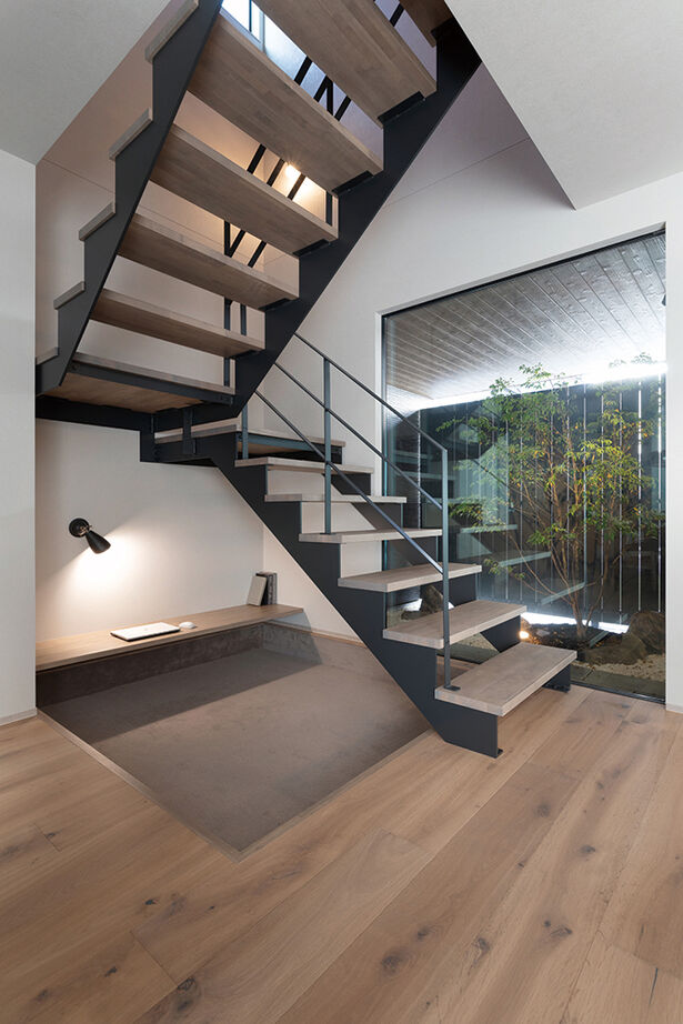 クラシスホーム 【2000万円台/4LDK/ホテルライク/中庭/坪庭/間取図】プライバシーを守りつつ開放感に暮らす、２つの庭の家の建築実例画像4