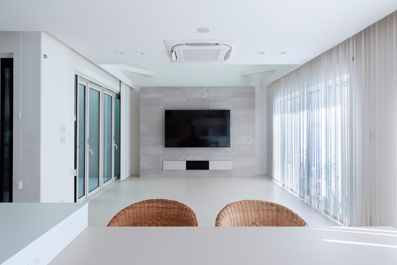 クラシスホーム 【2000万円台/42坪/シンプルモダン/中庭/間取り図】内側に開く設計でプライベート感満喫。開放的に暮らす家の建築実例画像8