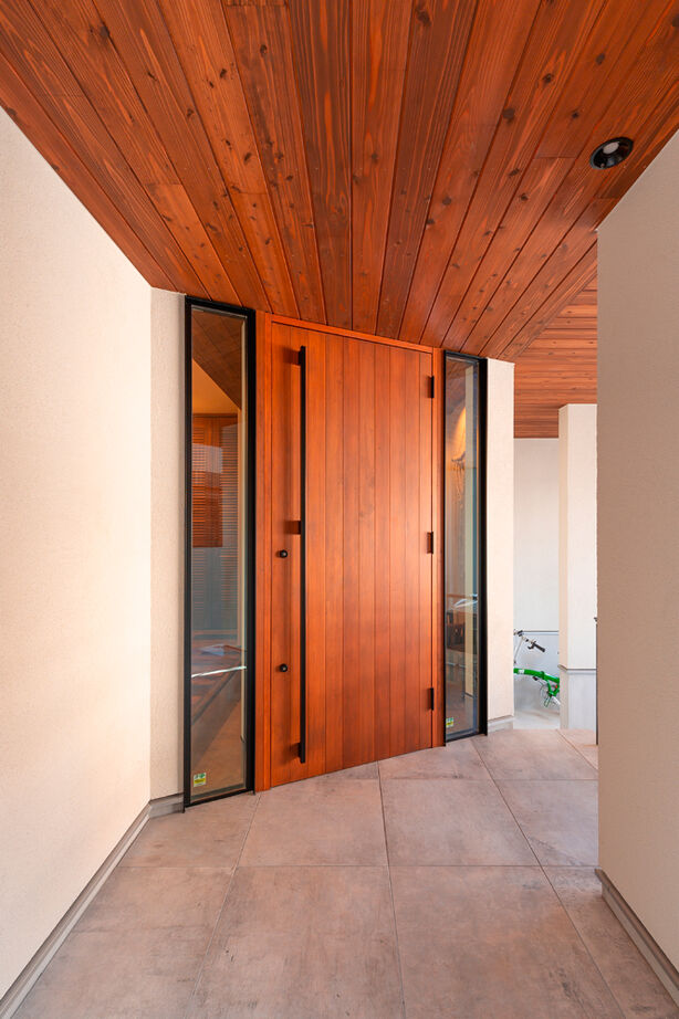 クラシスホーム 【2LDK/45坪/リゾート/2階リビング/ガレージ/間取り図】古材が映えるヴィンテージ空間。バルコニーで寛ぐ家の建築実例画像11