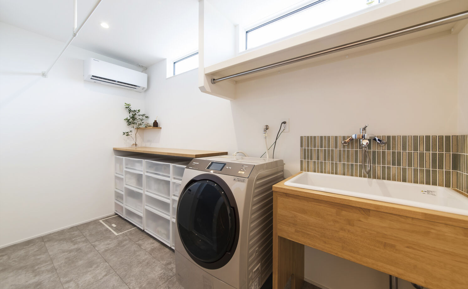 クラシスホーム 【2000万円台/39.7坪/ナチュラルモダン】木の温もりと塗り壁の質感。中庭の景色が暮らしを豊かにする家の建築実例画像17