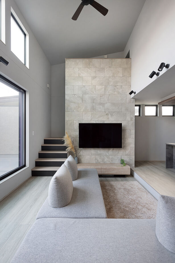 クラシスホーム 【3000万円台/63坪/二世帯住宅/ガレージ】ランドマークになる迫力のBOX外観。各世帯で寛げる距離感設計の家の建築実例画像6