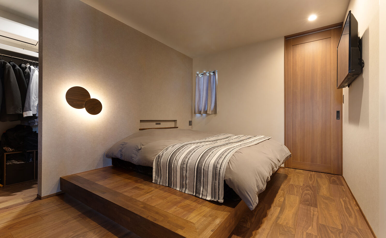 クラシスホーム 【3000万円台/63坪/二世帯住宅/ガレージ】ランドマークになる迫力のBOX外観。各世帯で寛げる距離感設計の家の建築実例画像8