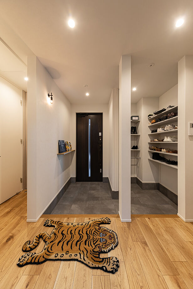 クラシスホーム 【3000万円台/シンプルモダン/45坪/間取り図】家族や友人との時間を特別に。2階リビングのガレージハウスの建築実例画像5