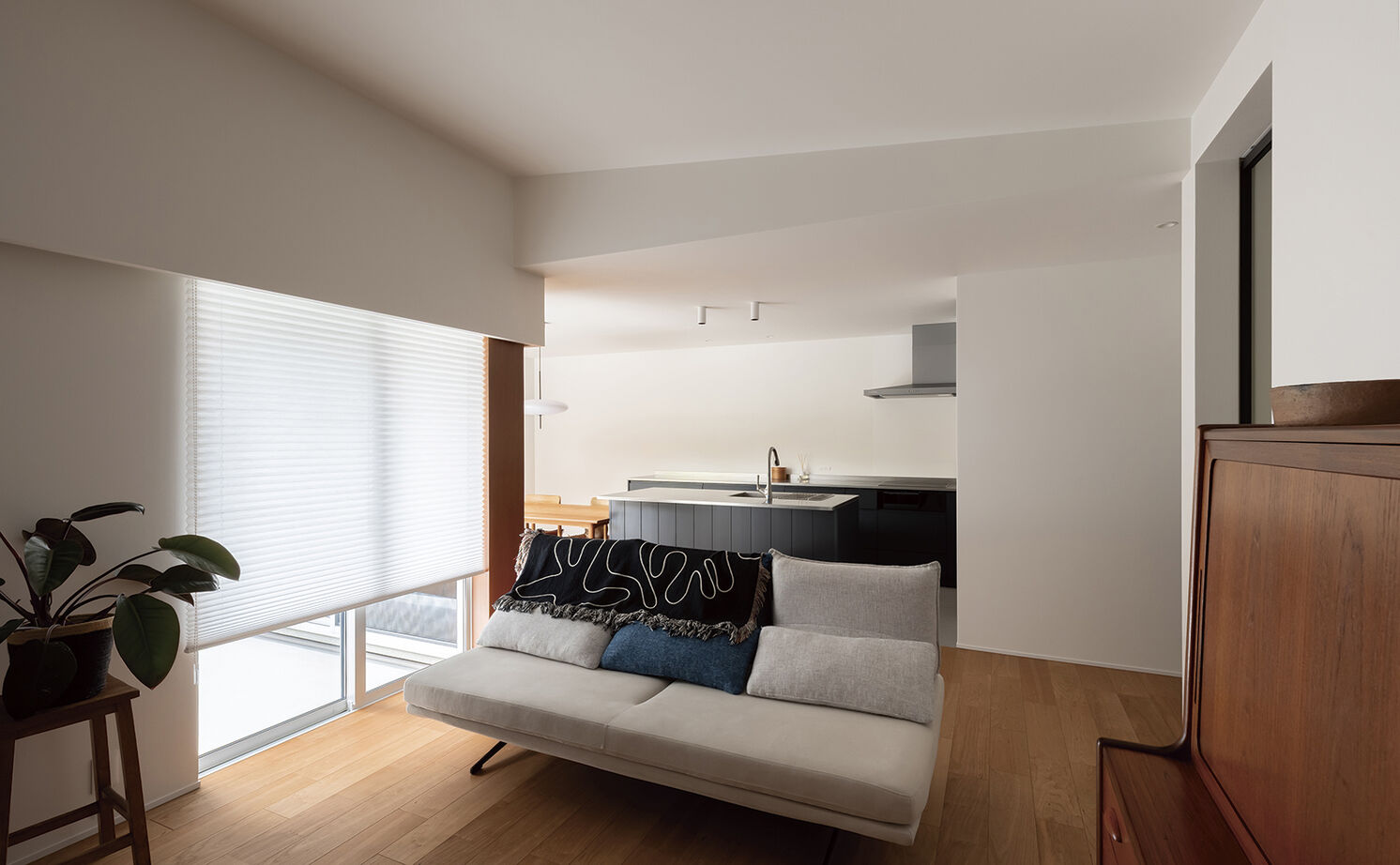 クラシスホーム 【2000万円台/平屋風/L字型/間取り図】飾り気のない余白を愉しむ。猫と暮らすシンプルな住まいの建築実例画像4