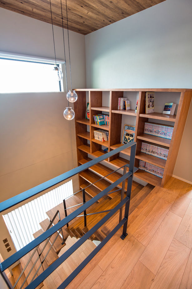 クラシスホーム 【2000万円台/3LDK/44坪/ガレージ/中庭/間取り図】造作家具が調和する、コの字型の平屋ライクな住まいの建築実例画像9