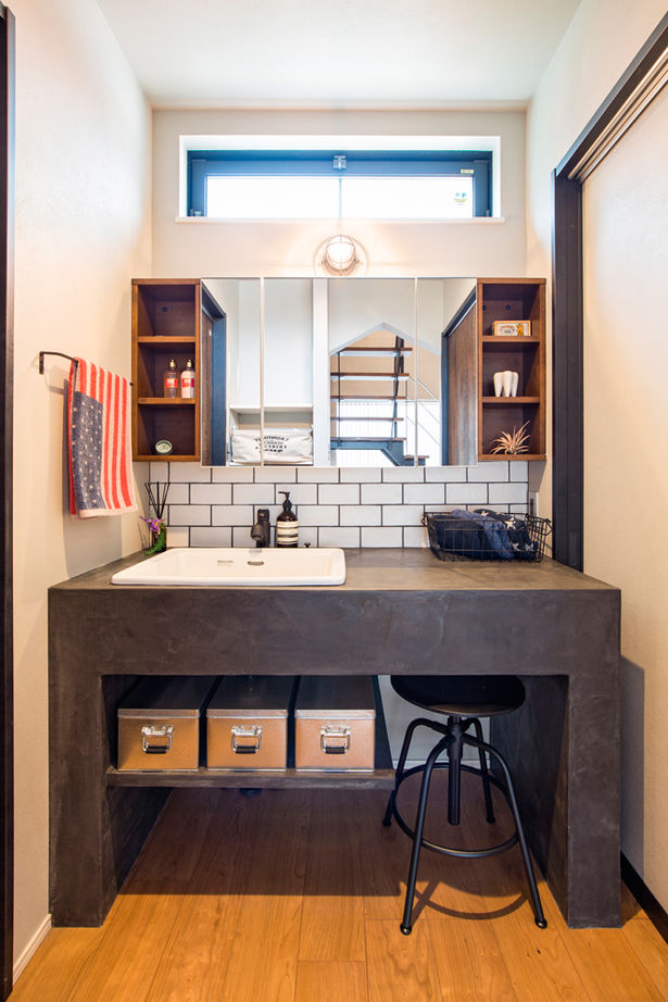 クラシスホーム 【2000万円台/3LDK/44坪/ガレージ/中庭/間取り図】造作家具が調和する、コの字型の平屋ライクな住まいの建築実例画像10