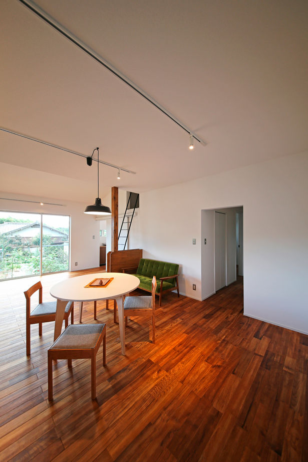 クラシスホーム 【1000万円台/2LDK/25.4坪/平屋/間取り図】空間を活かした設計と自然素材で、のびのび暮らせるおしゃれな家の建築実例画像9