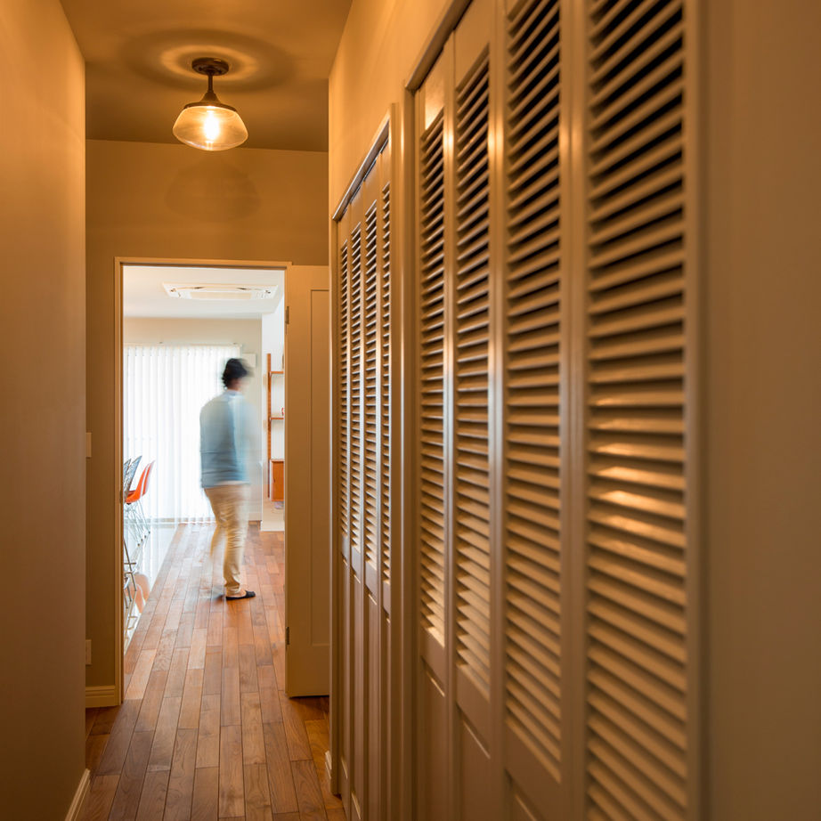 クラシスホーム 【2000万円台/38.9坪/アメリカンスタイル/無垢材/平屋】素材の質感にミッドセンチュリー家具が映える家の建築実例画像13