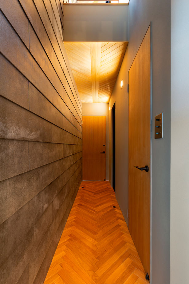 クラシスホーム 【3000万円台/3LDK/55坪/中庭/平屋/ロの字/間取図】水盤が揺れる中庭と舟底天井。個性あふれるロの字型の家の建築実例画像12