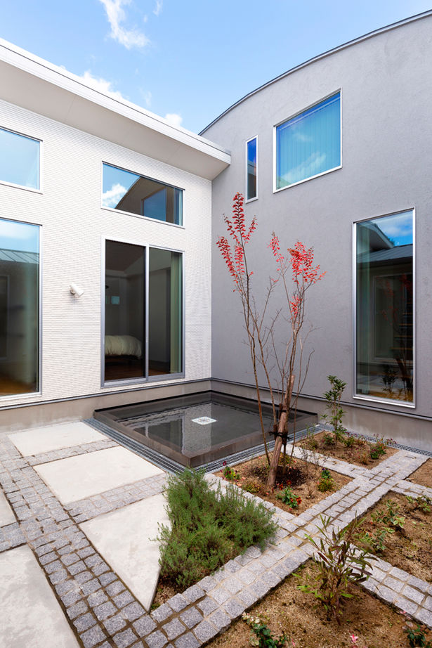 クラシスホーム 【3000万円台/3LDK/55坪/中庭/平屋/ロの字/間取図】水盤が揺れる中庭と舟底天井。個性あふれるロの字型の家の建築実例画像15