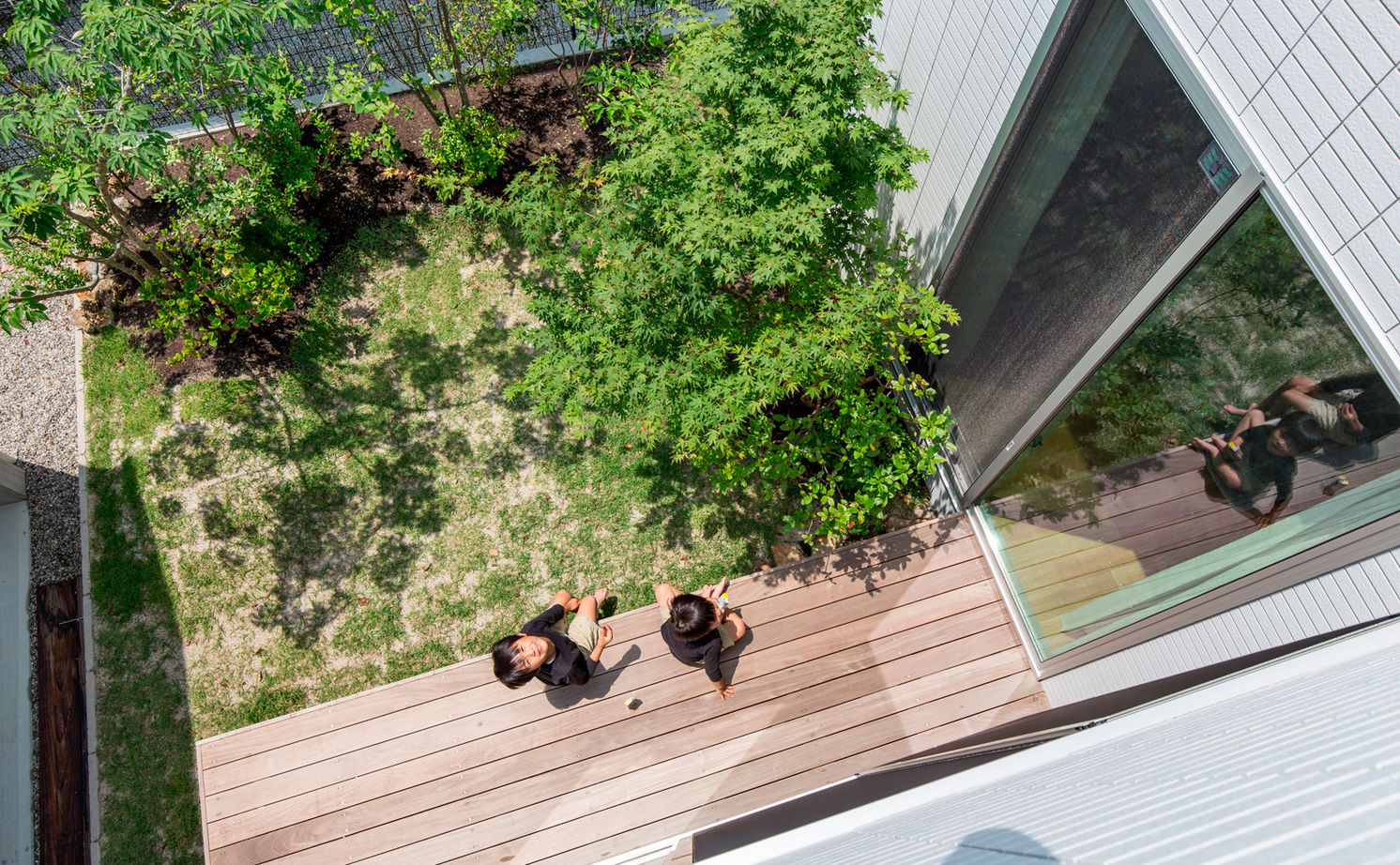 クラシスホーム 【1000万円台/4LDK/ガレージ/中庭/自然素材/間取り図】木と緑溢れるコートハウス。掃除も楽な快適設計の家の建築実例画像3