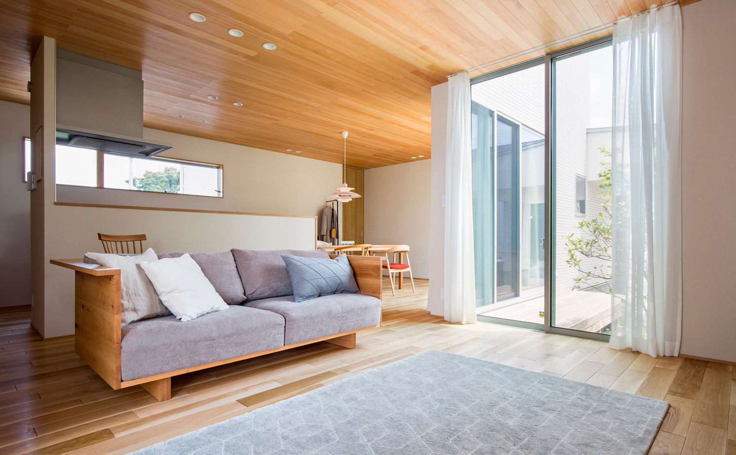 クラシスホーム 【1000万円台/4LDK/ガレージ/中庭/自然素材/間取り図】木と緑溢れるコートハウス。掃除も楽な快適設計の家の建築実例画像4