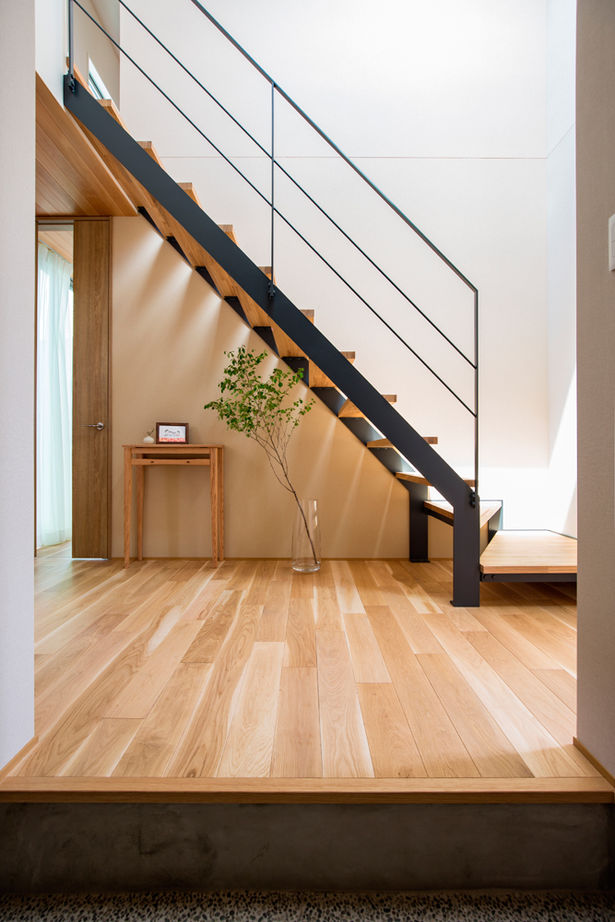 クラシスホーム 【1000万円台/4LDK/ガレージ/中庭/自然素材/間取り図】木と緑溢れるコートハウス。掃除も楽な快適設計の家の建築実例画像9