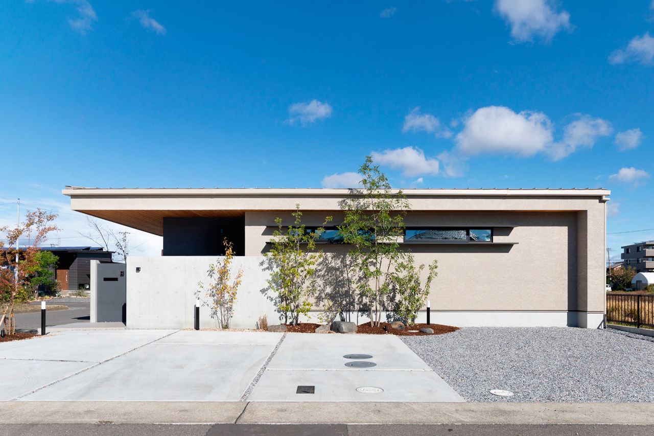 クラシスホーム 【2000万円台/3LDK/平屋/中庭/間取り図】中庭が光と開放感を届け、プライベート感溢れるロの字型の家の建築実例画像1