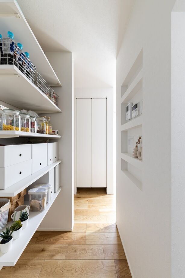 クラシスホーム 【1000万円台/3LDK/北欧モダン/吹抜け/間取り図】白いタイル外壁が映える。秘密基地ヌックと大空間LDKの家の建築実例画像7