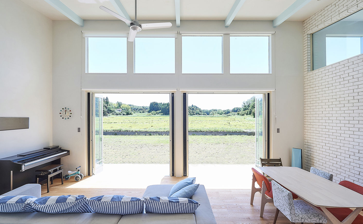 スタジオ・チッタ 【3000万円台/30坪台/間取り図/平屋】カリフォルニアをイメージしたビルトインガレージ付「FLAT HOUSE」の建築実例画像4