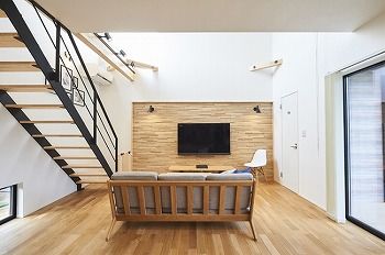 スタジオ・チッタ 【3450万円/55坪/間取り図有】芝生の庭を中心に、親子世帯がほどよい距離で暮らす。L字に配した二世帯住宅の建築実例画像5