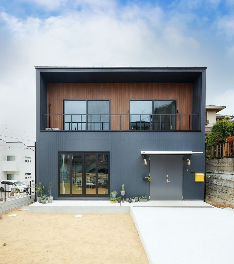 スタジオ・チッタ 【2000万円台/30坪台/間取り図】玄関を開けたらそこは…倉庫？こだわりのアイテムを自由に飾る「ITEM BOX」の建築実例画像2