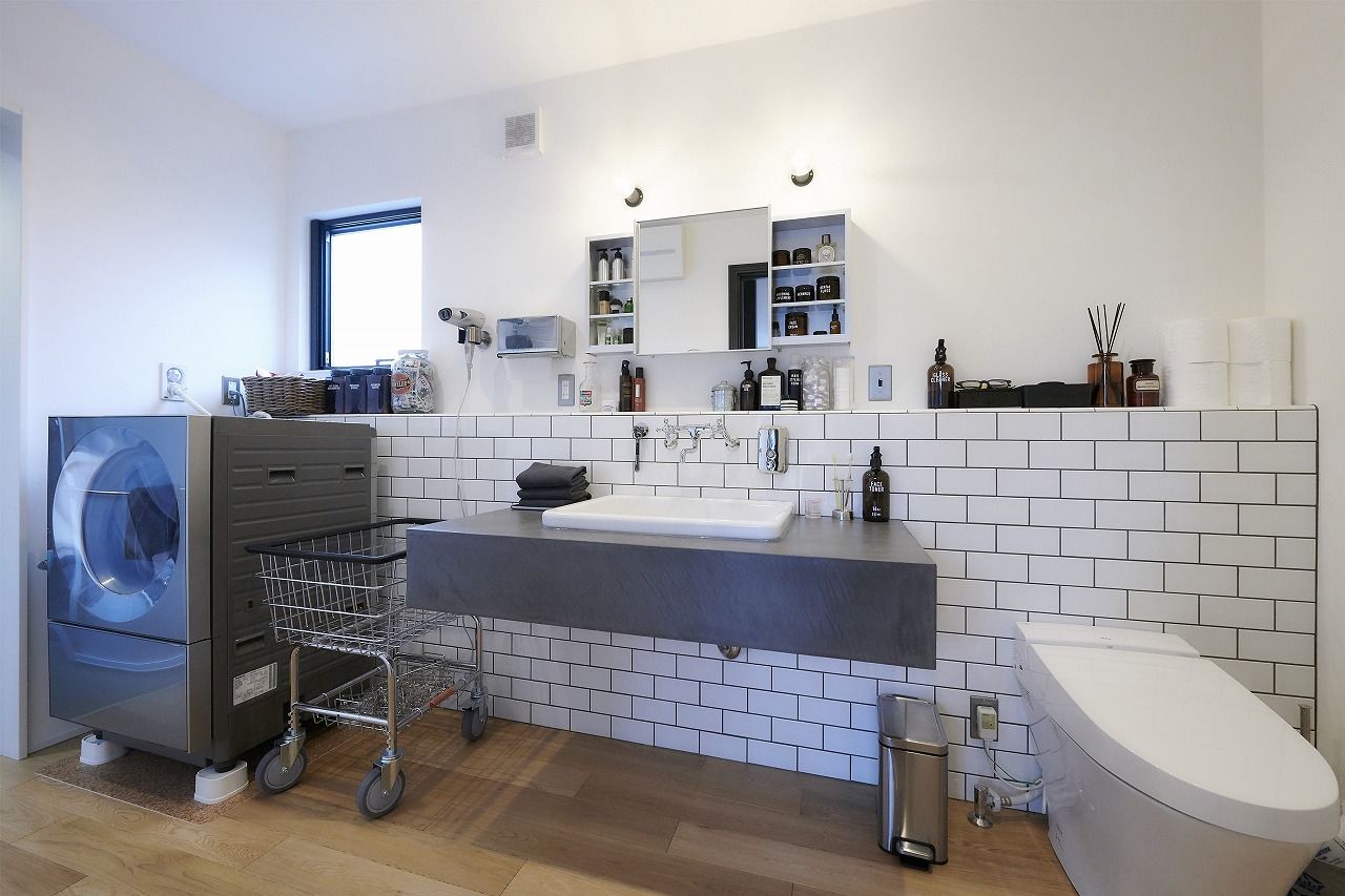 スタジオ・チッタ 【2000万円台/30坪台/間取り図】玄関を開けたらそこは…倉庫？こだわりのアイテムを自由に飾る「ITEM BOX」の建築実例画像7