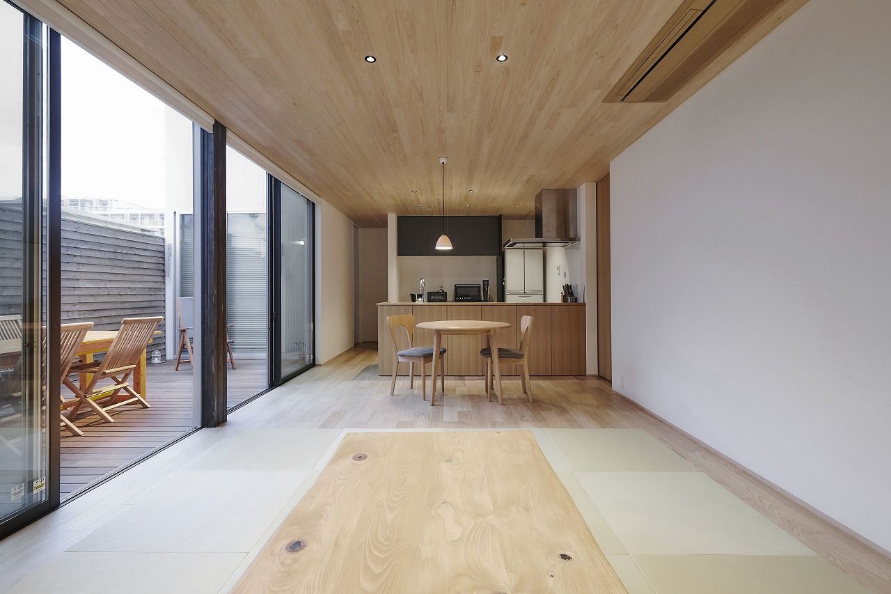 スタジオ・チッタ 【3000万円台/間取り図/完全分離二世帯住宅】杉板張とユニークなフォルムが印象的な「くぬぎ山のいえ」の建築実例画像3