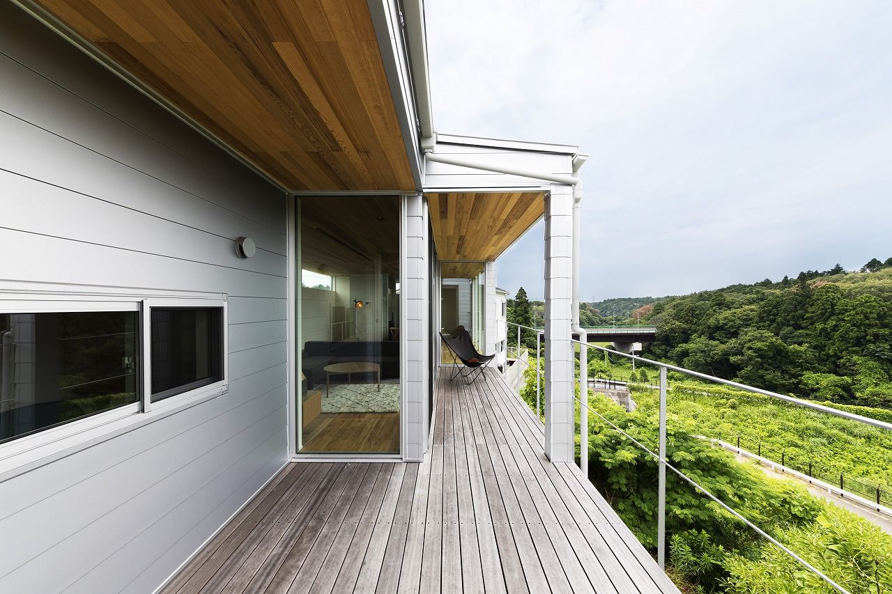 スタジオ・チッタ 【4000万円台／38.7坪／間取り有】絶景をひとりじめするガラス張りの「Location」リビングの建築実例画像5