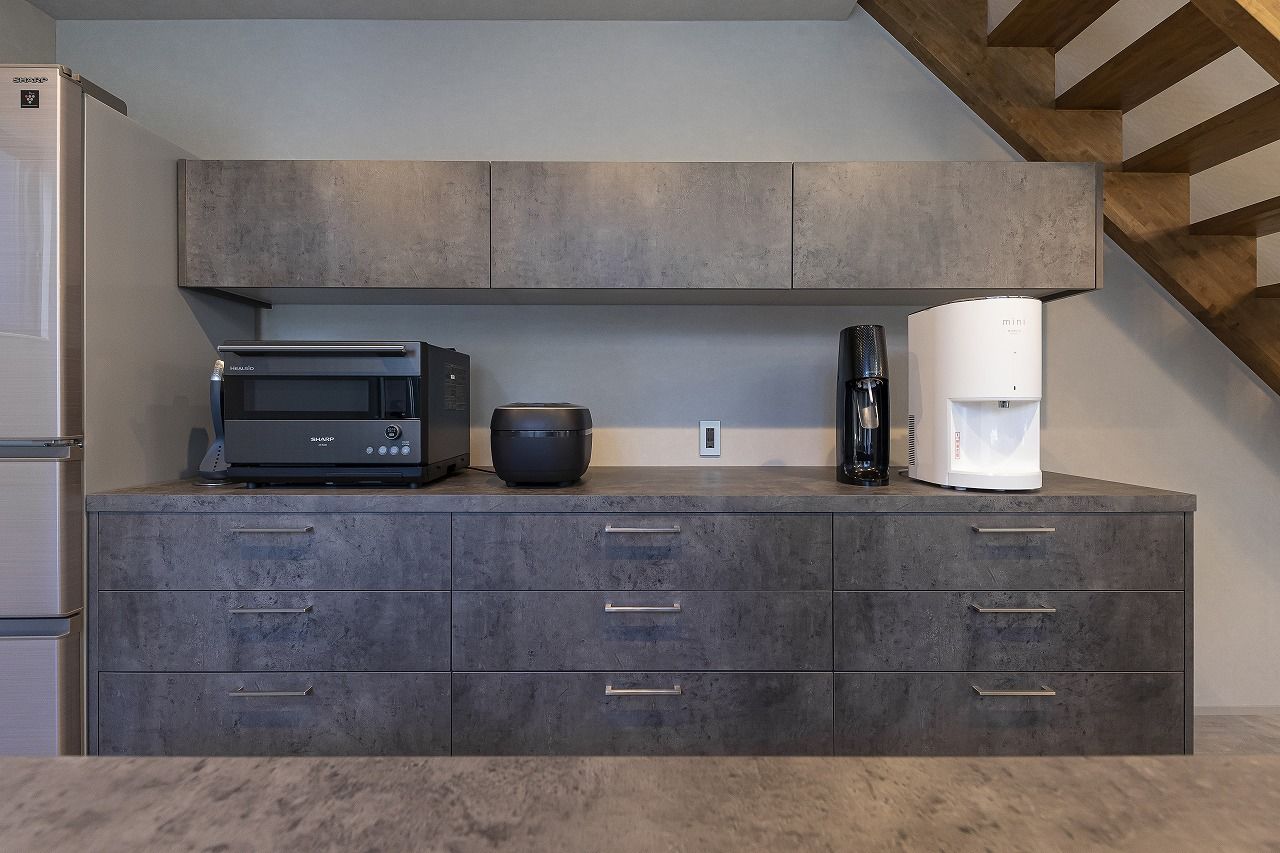 スタジオ・チッタ 【3100万円／33.5坪／間取り図】閉ざされた外観からは想像もできない、中庭に開いたグレイッシュリビングの建築実例画像5