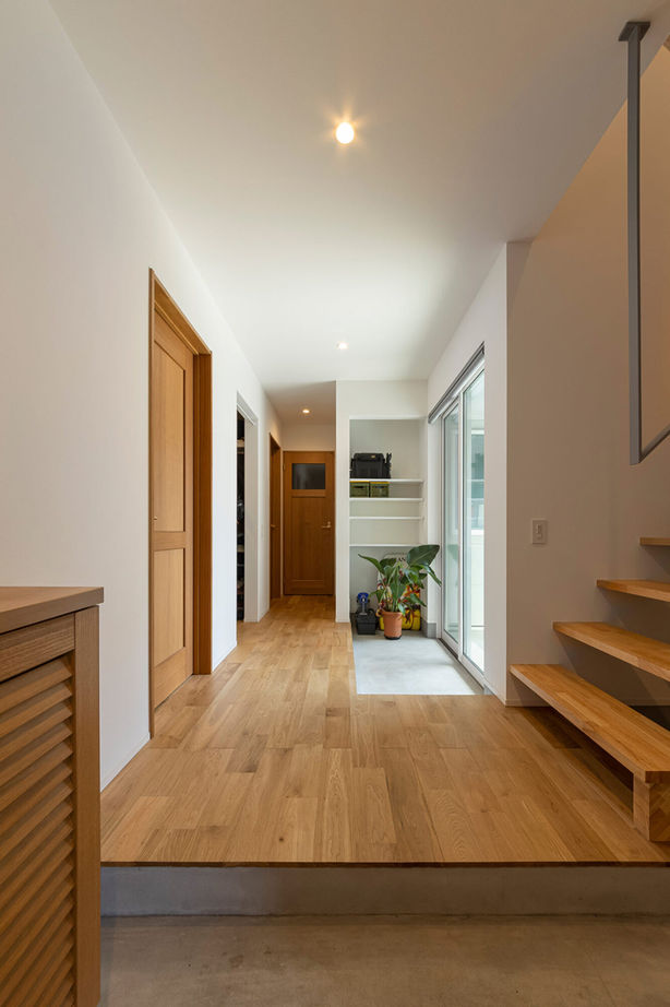 スタジオ・チッタ 【2100万円／31.6坪／間取り図／2階リビング】人目を気にせずに寛げるプライベートテラスのある家の建築実例画像3