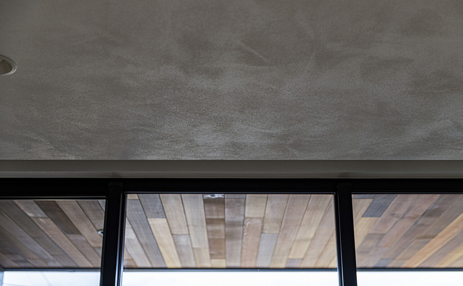 スタジオ・チッタ 【3000万円／32.3坪／間取り／2階リビング】異素材MIXが家具映えの秘密。住宅地でも“抜け感”のある家にの建築実例画像14