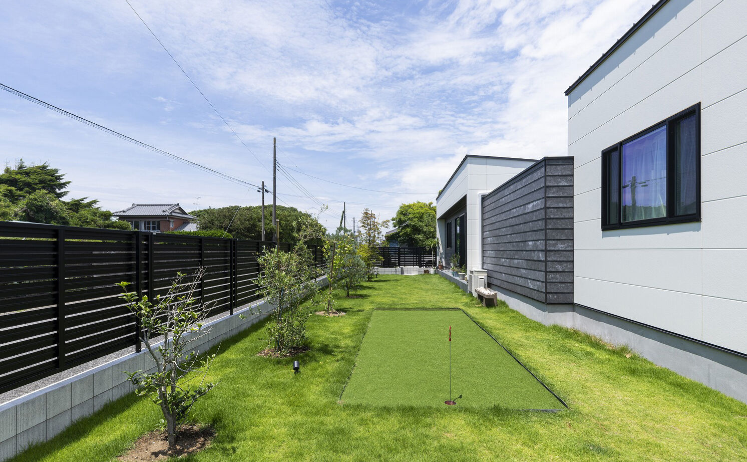 スタジオ・チッタ 【2620万円／29.4坪／間取り有／中庭／平屋】2つの中庭がもたらす光と開放感。リゾート気分を愉しむ平屋の建築実例画像17