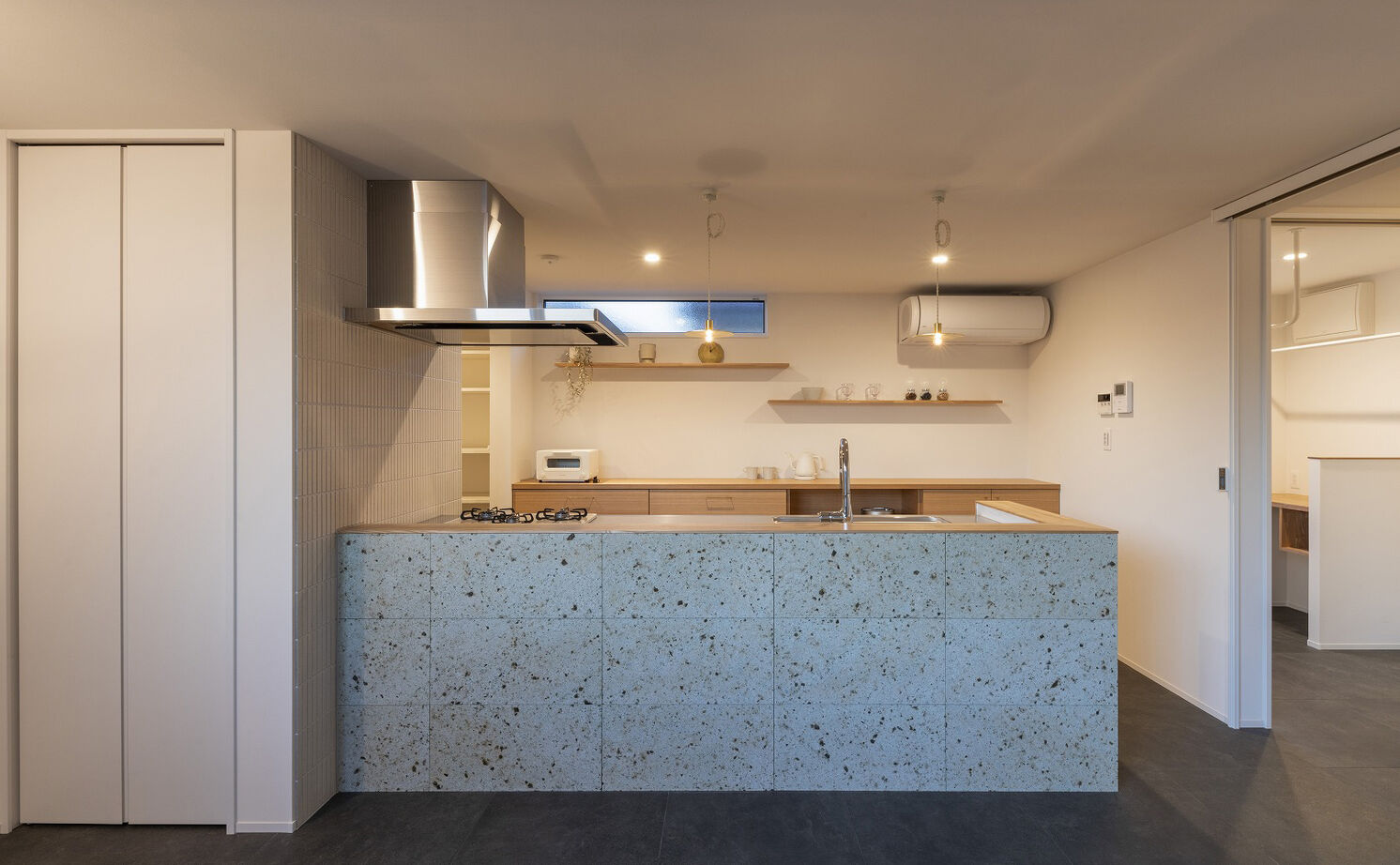 スタジオ・チッタ 【3500万円／40坪／間取り有／ガレージハウス】変形地ならではの奥行き間取りがユニークな2階リビングの家の建築実例画像8