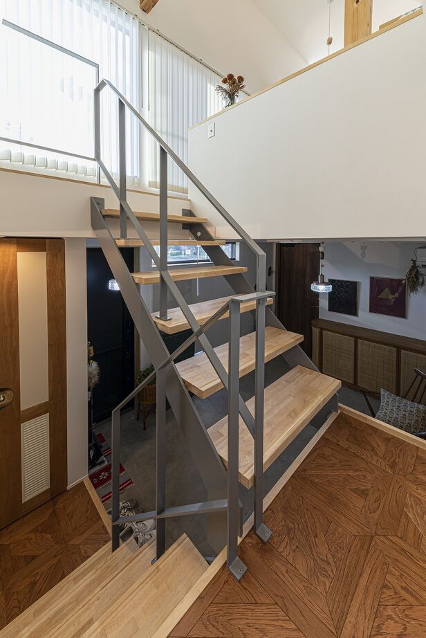 スタジオ・チッタ 【2000万円／21.3坪／間取り有／狭小住宅】限られた空間に“好き”を凝縮をした、北欧ヴィンテージの家の建築実例画像7