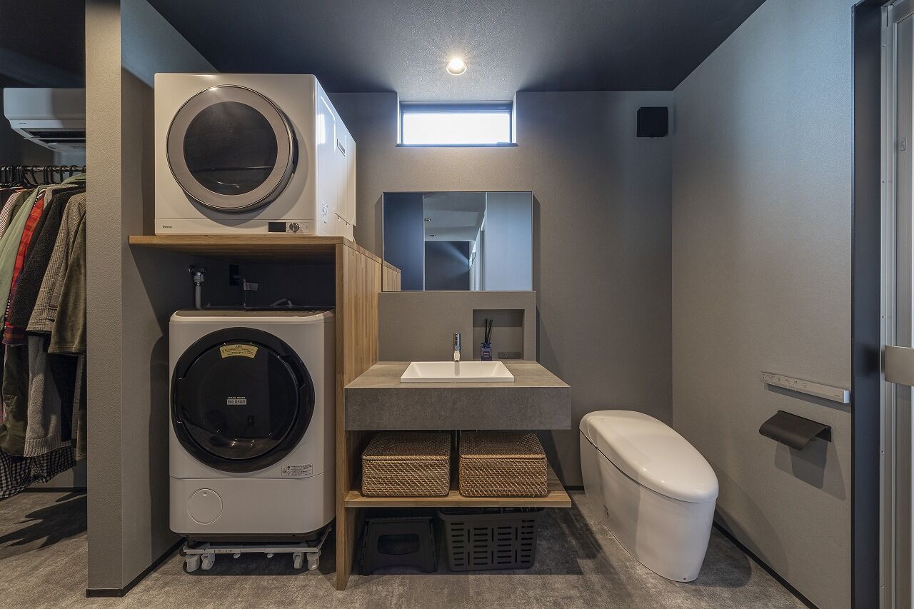 スタジオ・チッタ 【2630万円／25.4坪／間取り有／平屋】クルマ好きが叶えた超機能的でミニマルデザインのガレージハウスの建築実例画像7