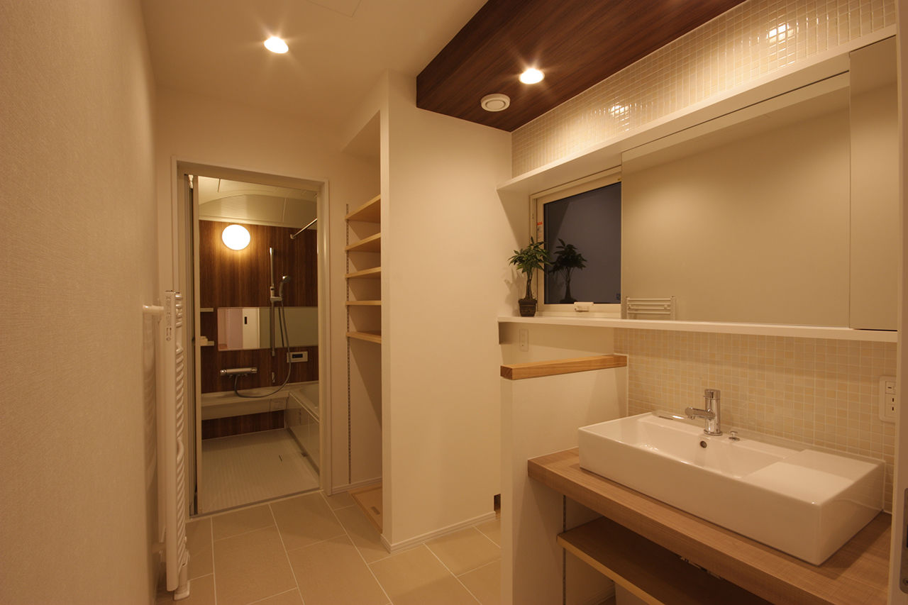 JOYハウス（西條産業） <札幌市/4人家族/32坪/天然素材/床暖房/壁面収納>本質的な心地良さを追求、狭小地の可能性を広げる家の建築実例画像6