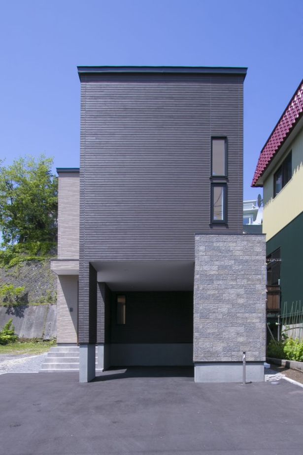 JOYハウス（西條産業） <小樽市/3LDK/カーポート>細長い土地を有効的に活かした設計力の光る、2階リビングの家の建築実例画像3